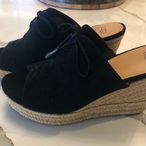 New w/o tags UGG Giorgia Espadrille Wedge